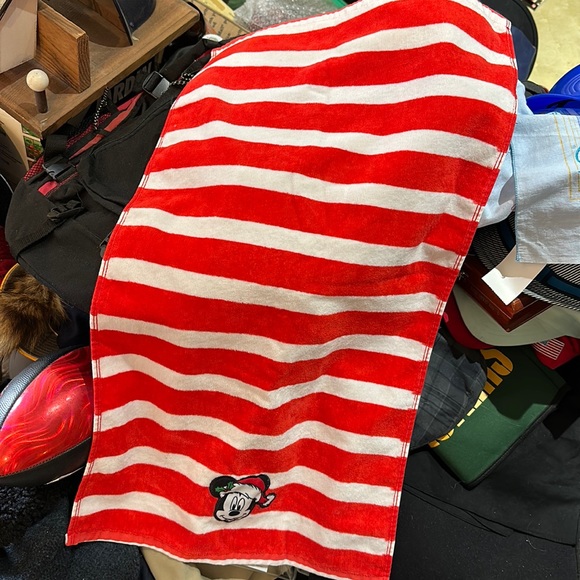 Disney Christmas Mickey Dish Towel - Picture 3 of 3